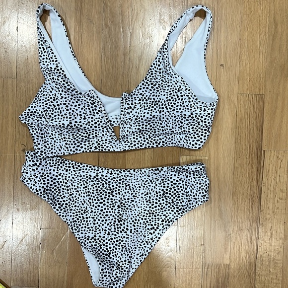 bathing suit - Picture 6 of 6